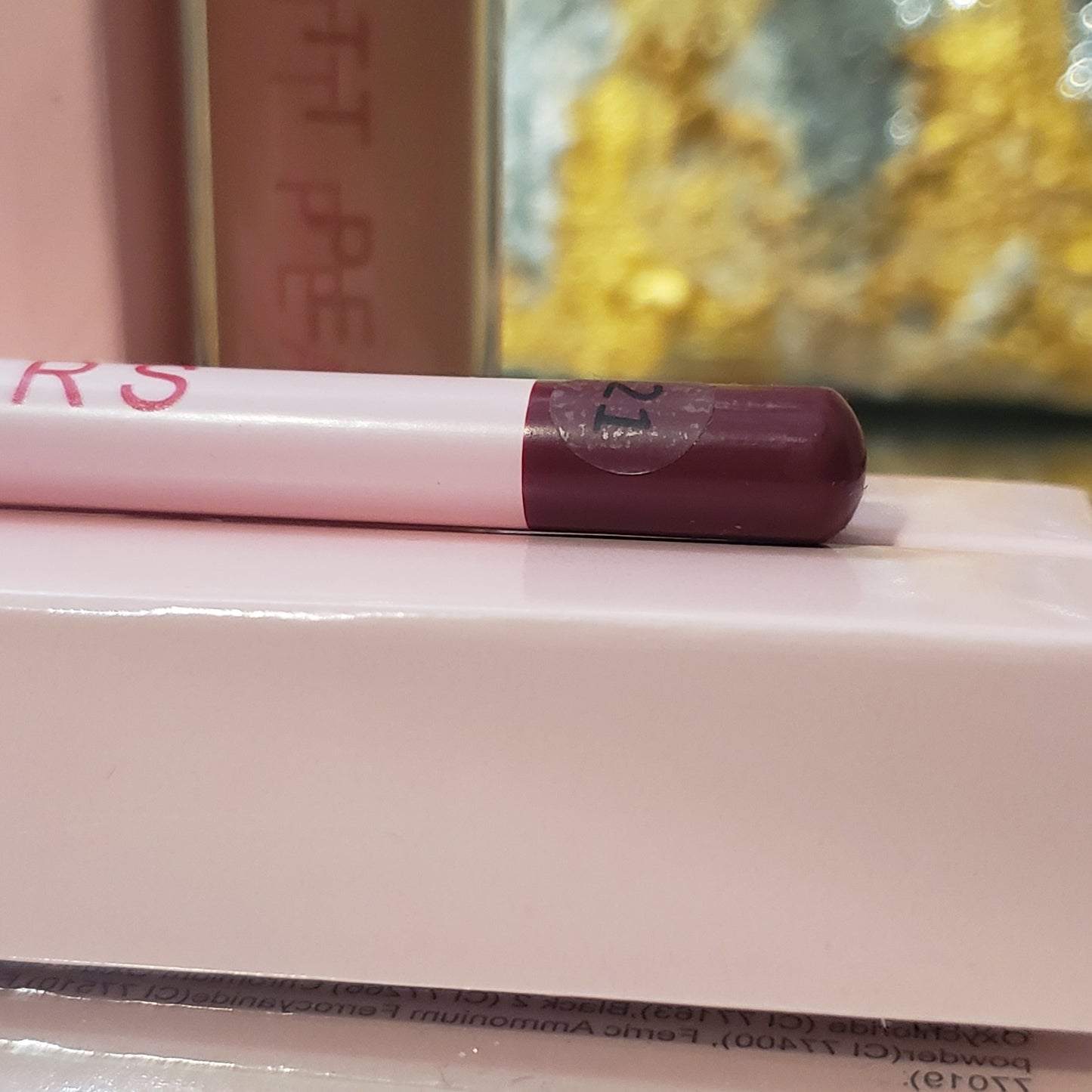 Luxurious Soft & Smooth vivid Lip Pencil collection color#21