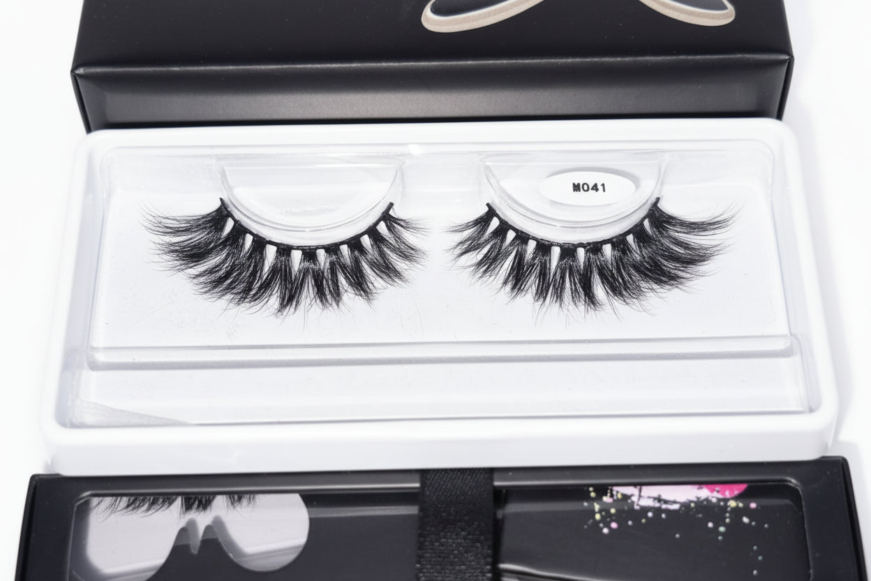 Luxury Eye Lashes M041