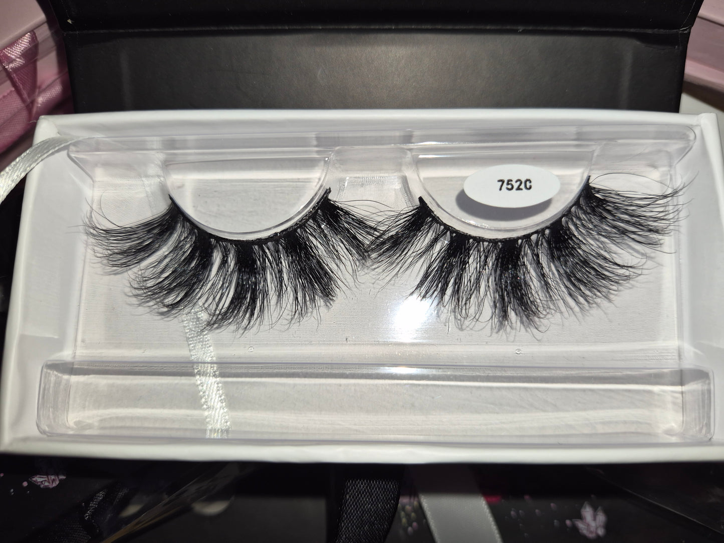 Luxury Lashes #752c