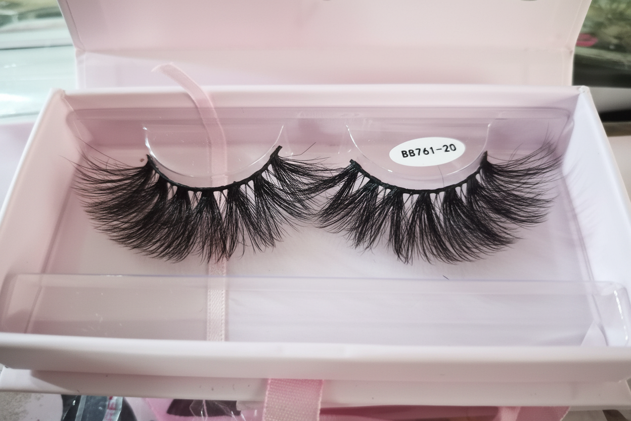 Lashes B8761-F20
