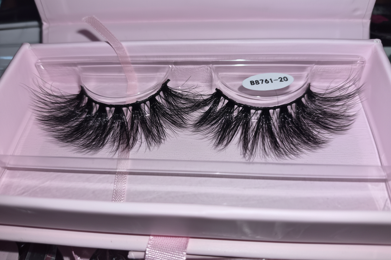 Lashes B8761-F20