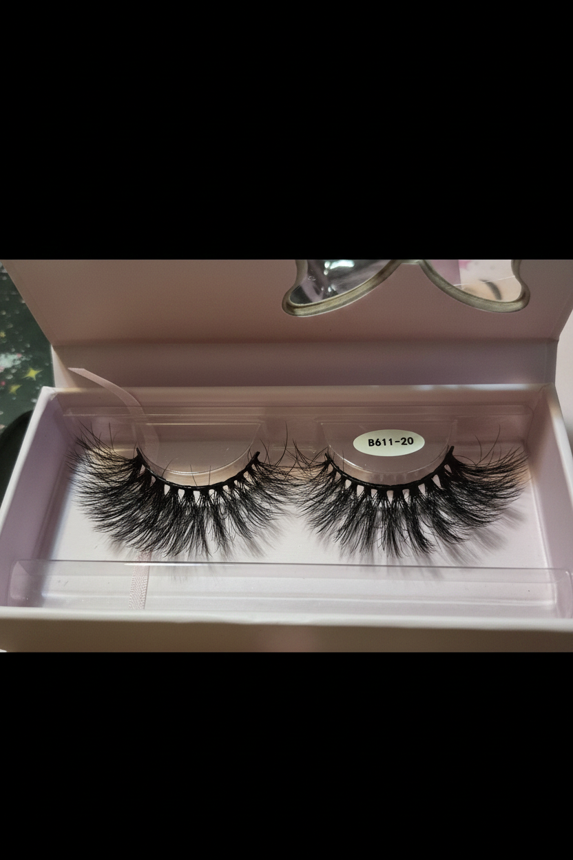 B611-F20 Eye Lashes