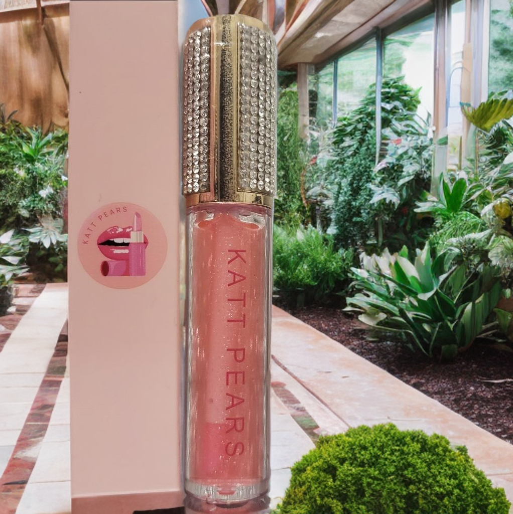 Kattpears Luxurious Lipgloss #PinkMe color